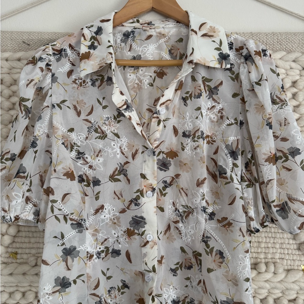 Floral Sheer Blouse by Peach 🍑 XL